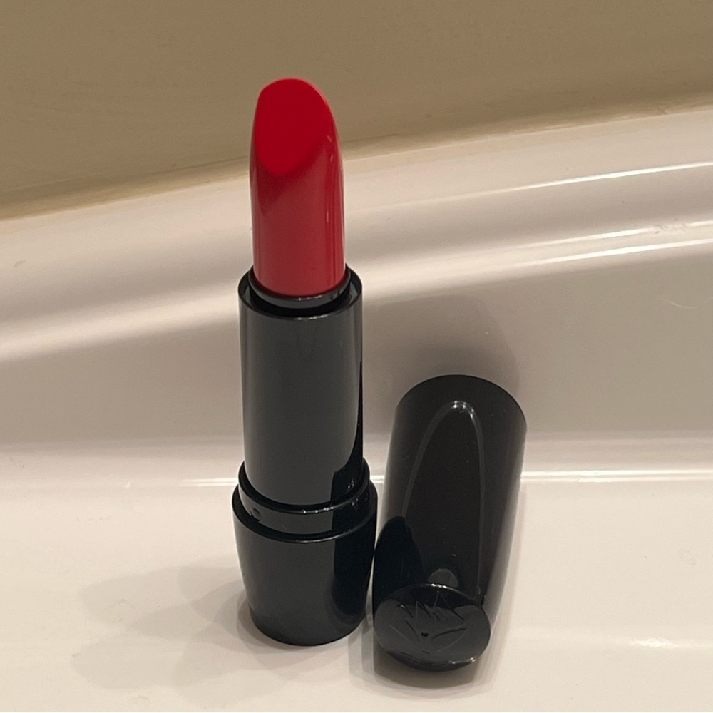Lancôme Lipstick - Red Stiletto (Cream)